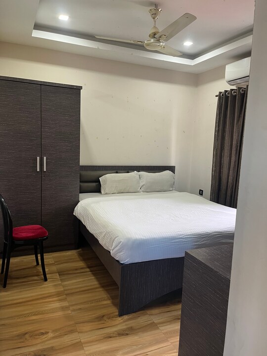Corporate Room